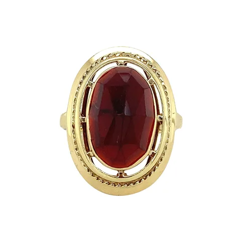 Vintage 14K Gold Ring with Garnet
