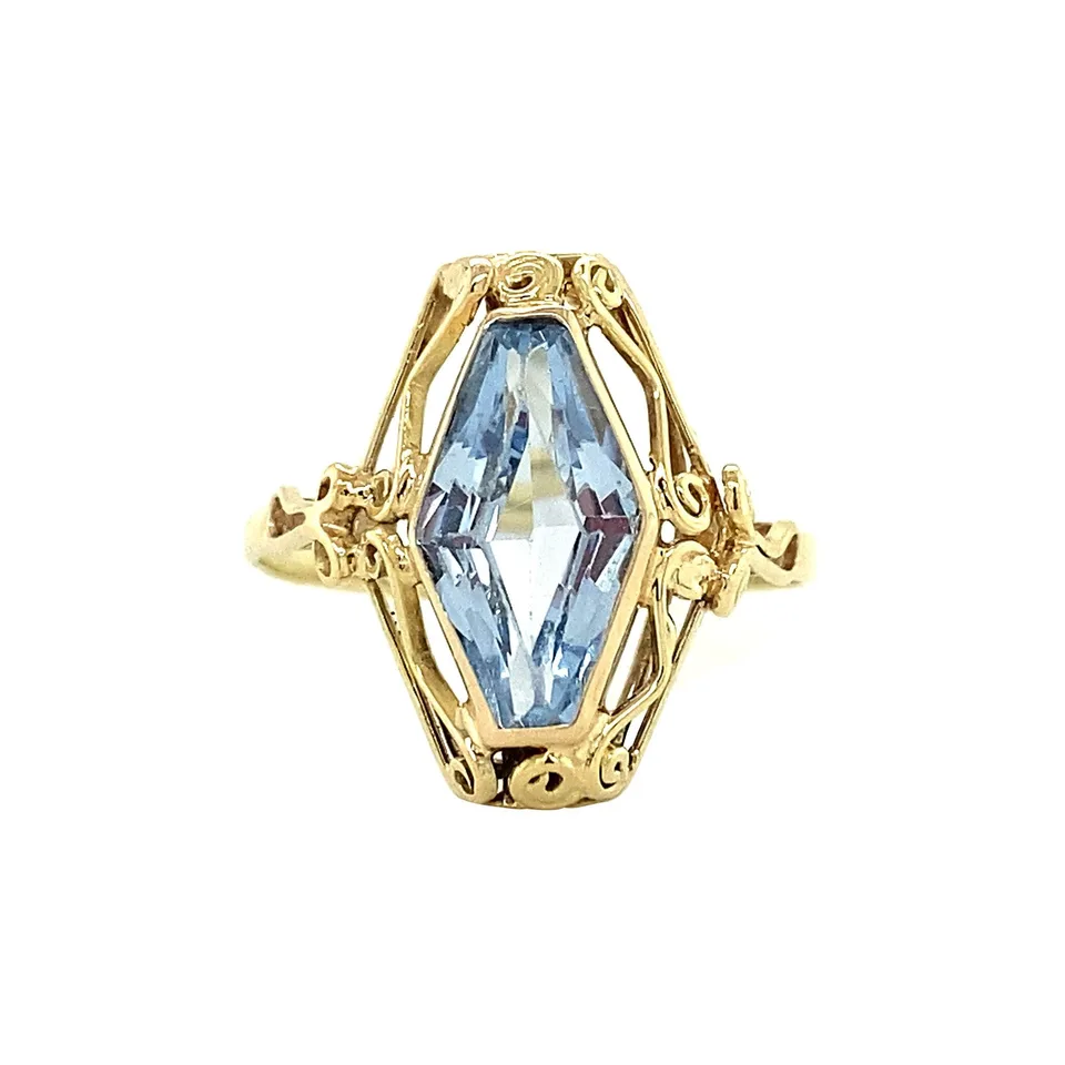 Vintage 14K Gold Ring with Spinel