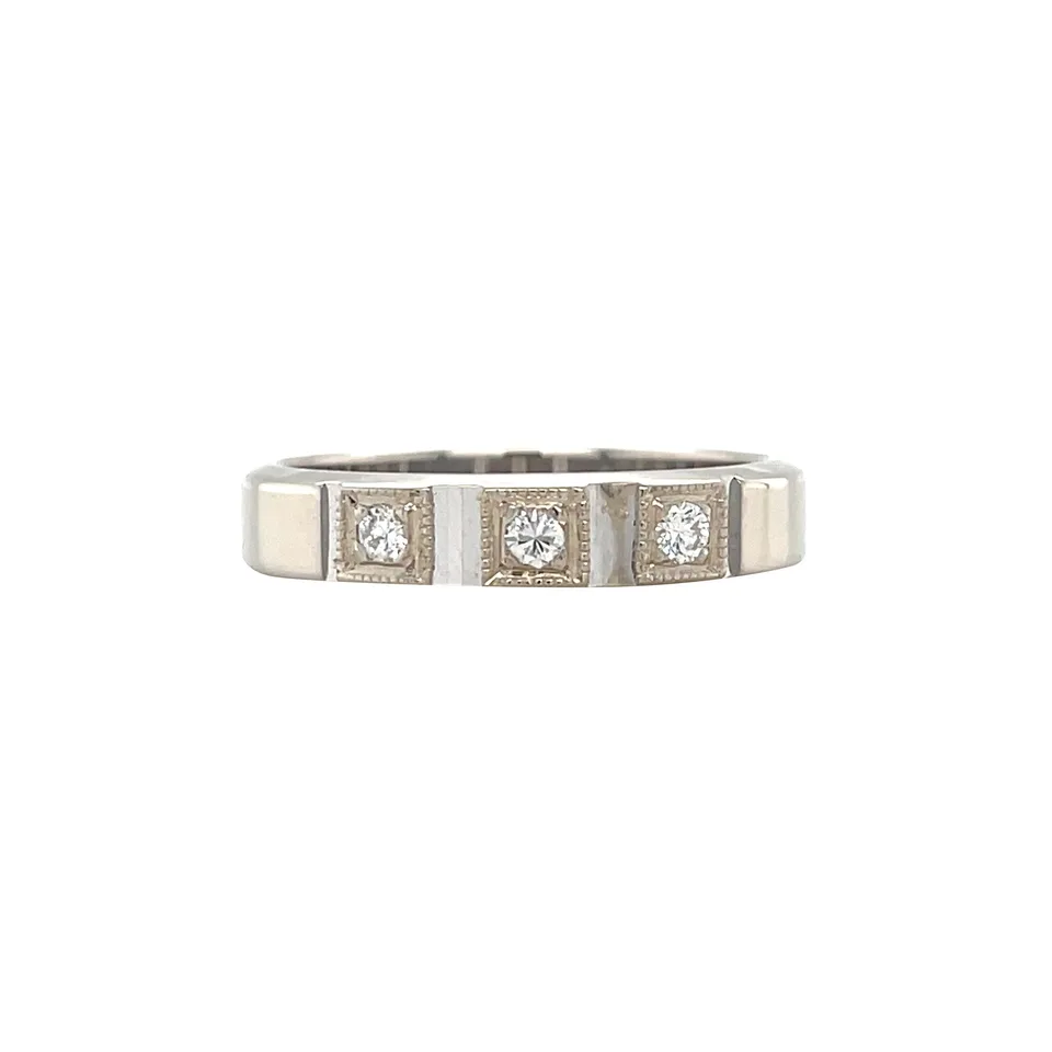 Vintage 14K White Gold Trilogy Ring with Diamond