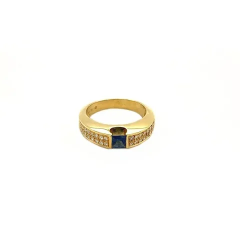 Vintage 18K Gold Ring with Sapphire and Diamond