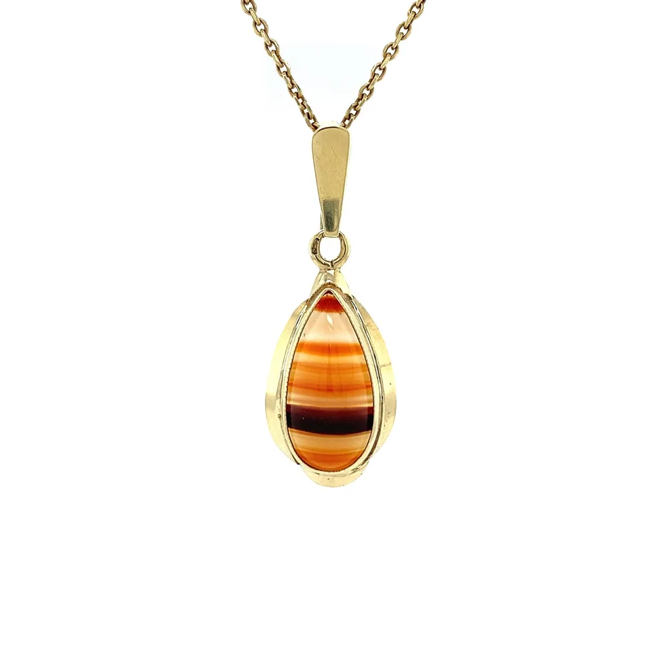 Vintage 14K Gold Pendant with Banded Agate
