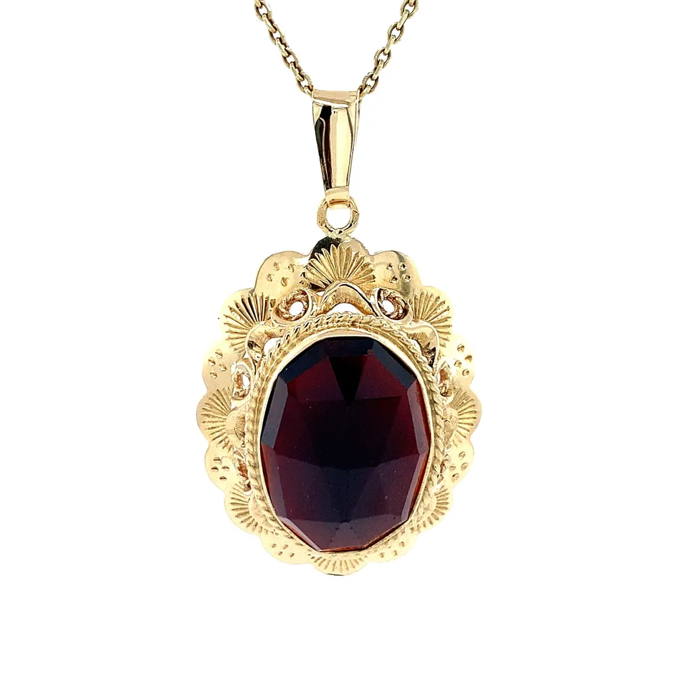 Vintage 14K Gold Pendant with Garnet