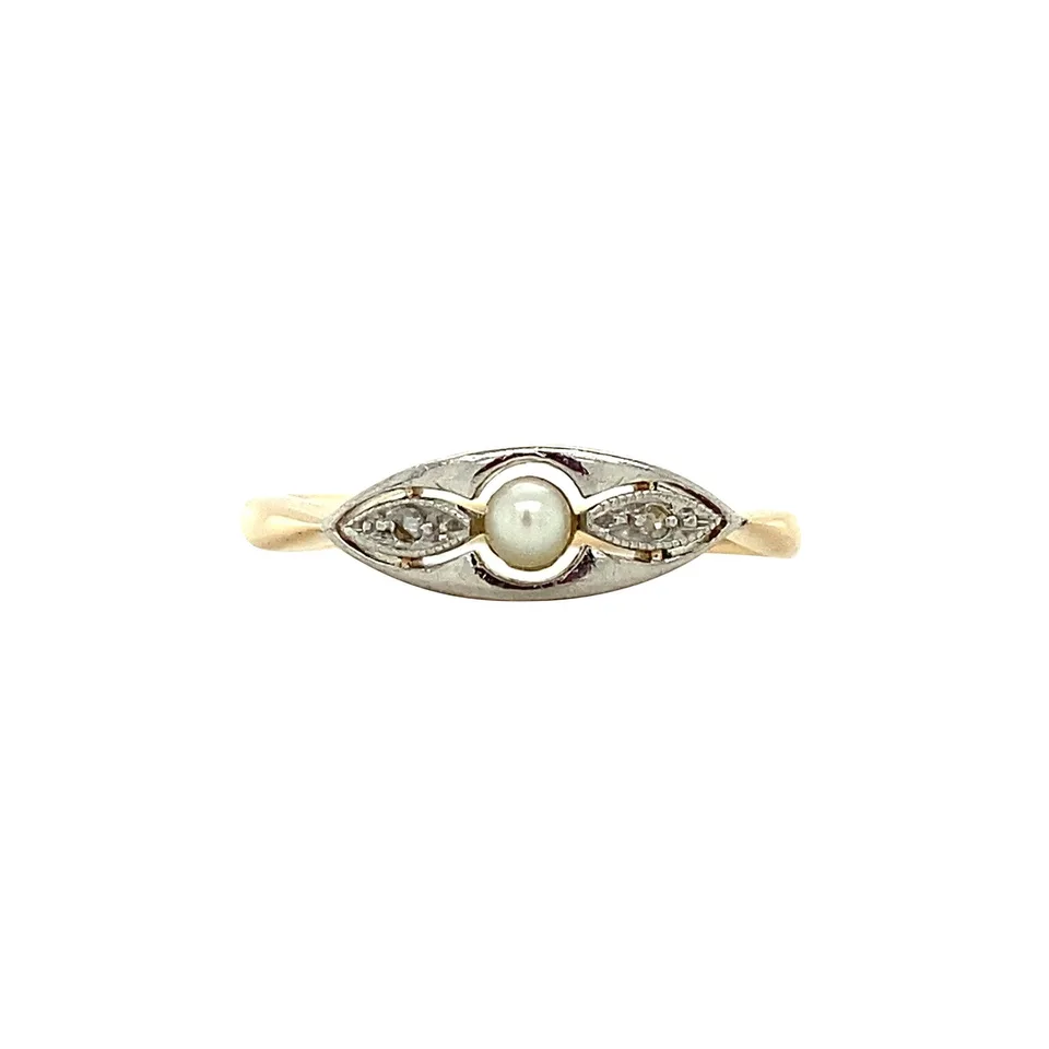 Vintage 14K Gold Ring with Pearl and Diamond