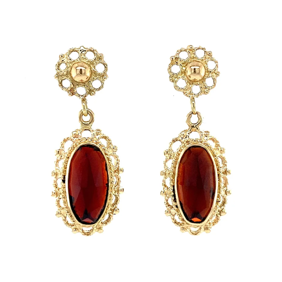Vintage 14K Gold Stud Earrings with Garnet