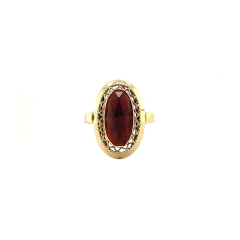 Vintage 14K Gold Ring with Garnet
