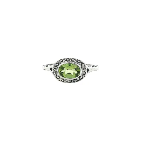 Vintage Sterling Silver Ring with Peridot