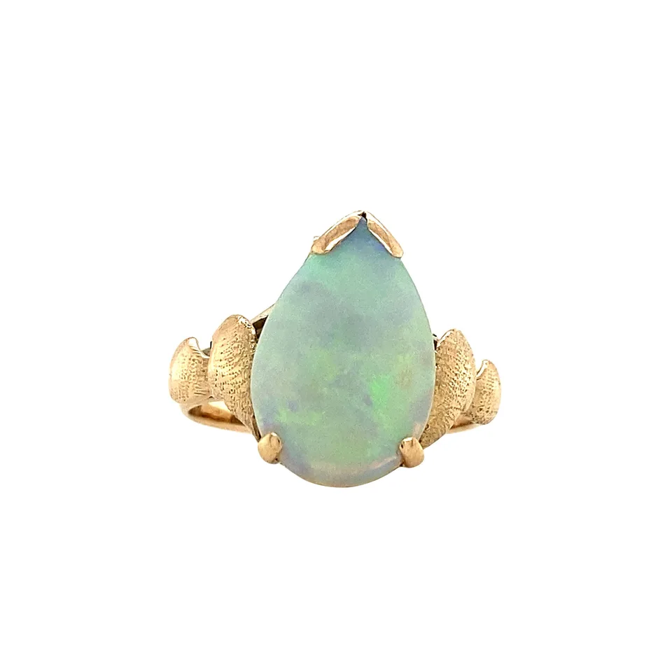 Vintage 12K Gold Ring with Opal