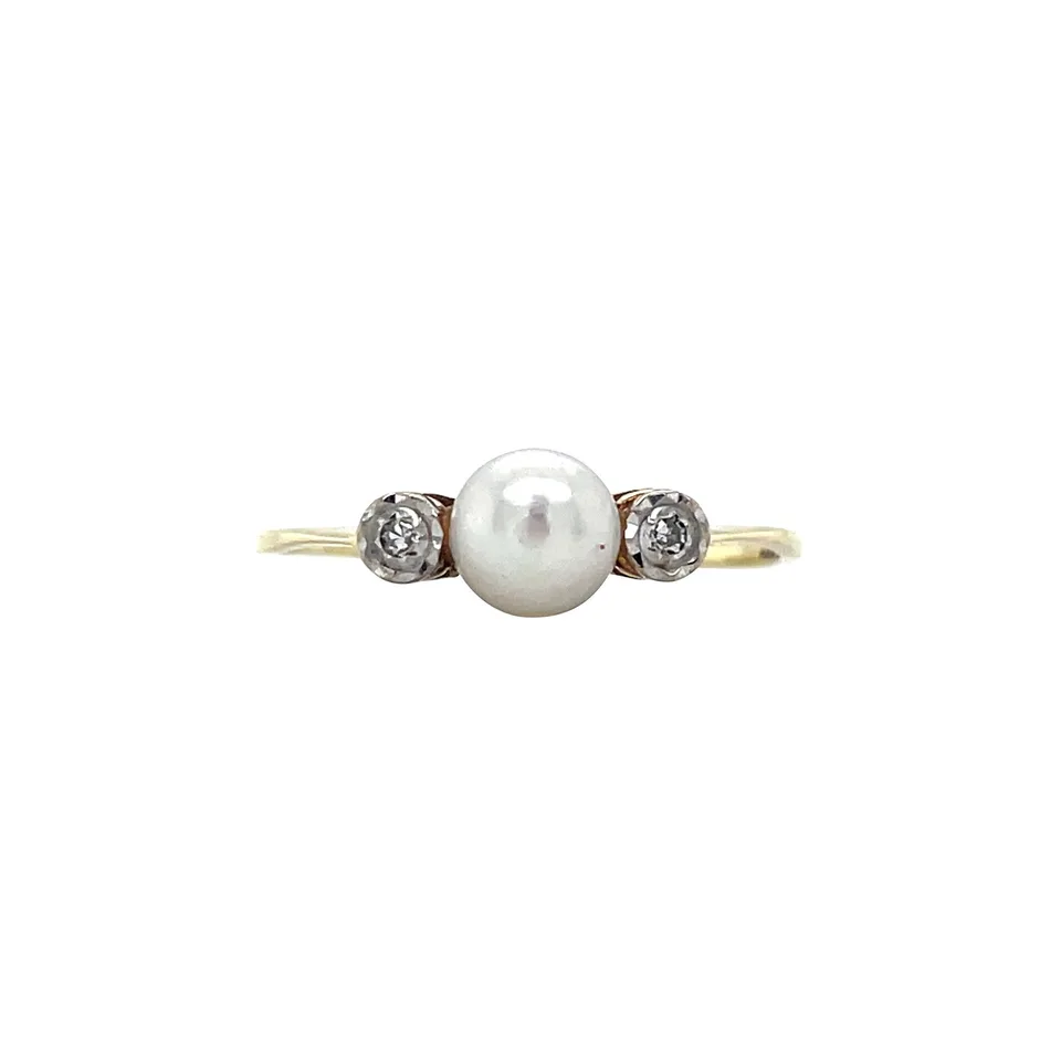 Vintage 8K Gold Ring with Pearl and Diamond