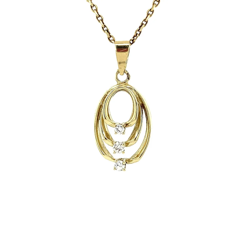 Vintage 14K Gold Pendant with Diamond