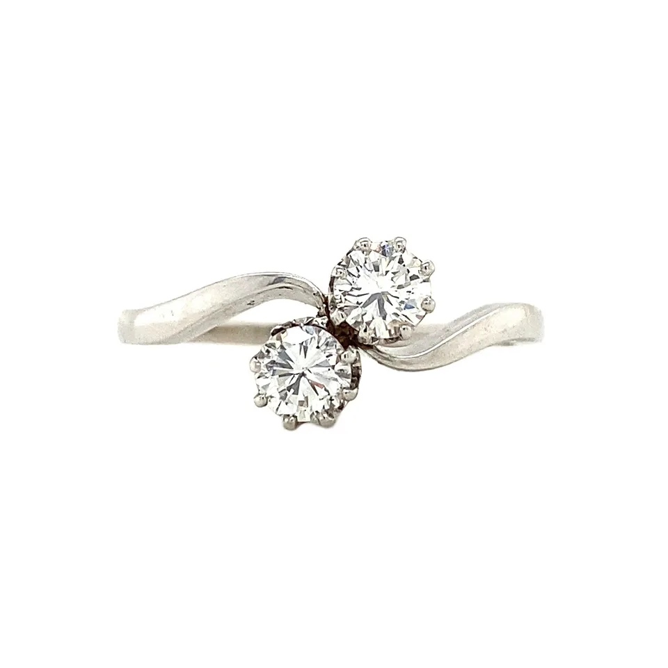 Vintage 14K White Gold Ring with Diamond