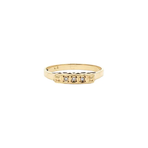 Vintage 14K Gold Ring with Diamond