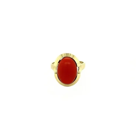Vintage 14K Gold Ring with Red Coral