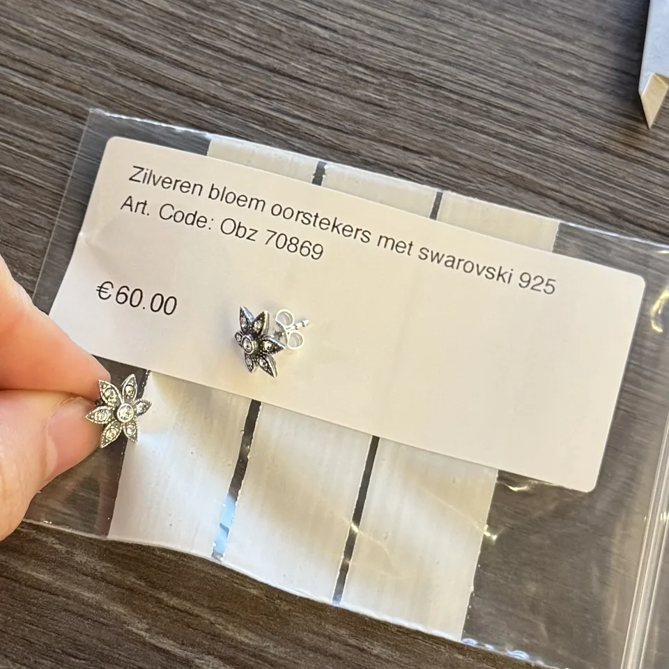 Vintage Sterling Silver Flower Stud Earrings with Swarovski