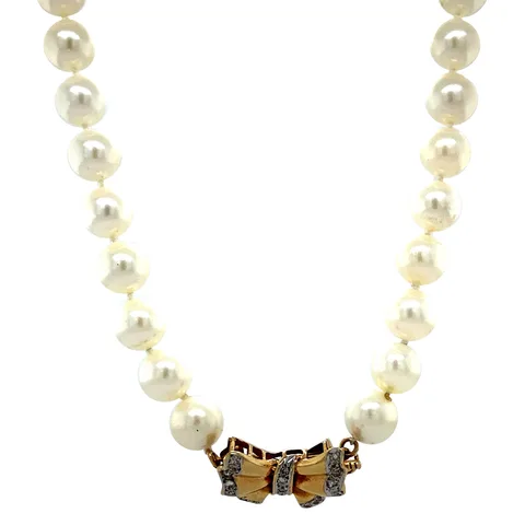 Vintage Pearl Necklace with 14K Gold Bow Clasp
