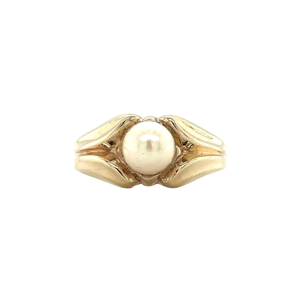 Vintage 8K Gold Ring with Pearl