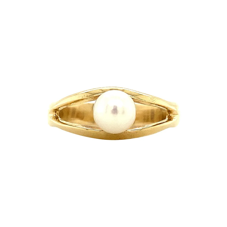 Vintage 14K Gold Ring with Pearl