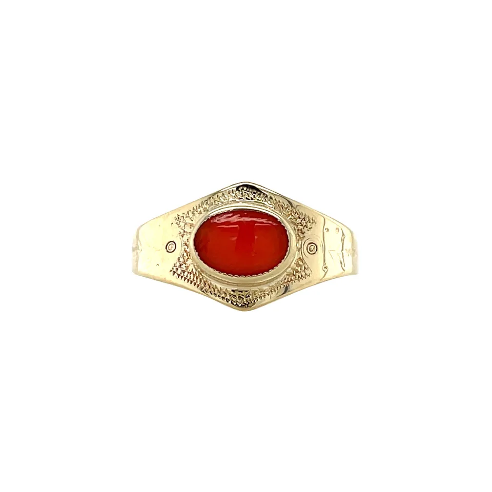 Vintage 14K Gold Ring with Red Coral