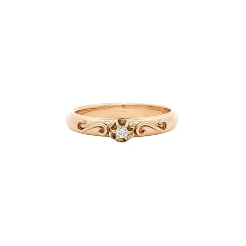 Vintage 14K Gold Ring with Diamond
