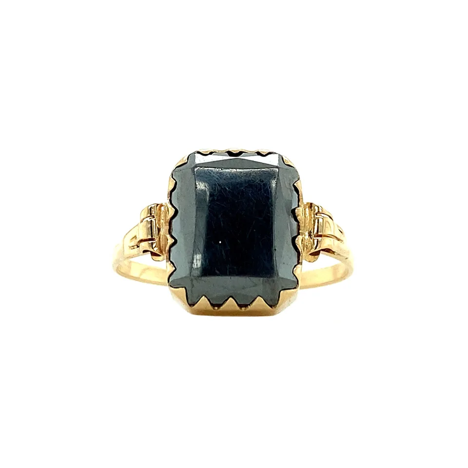 Vintage 14K Gold Ring with Hematite