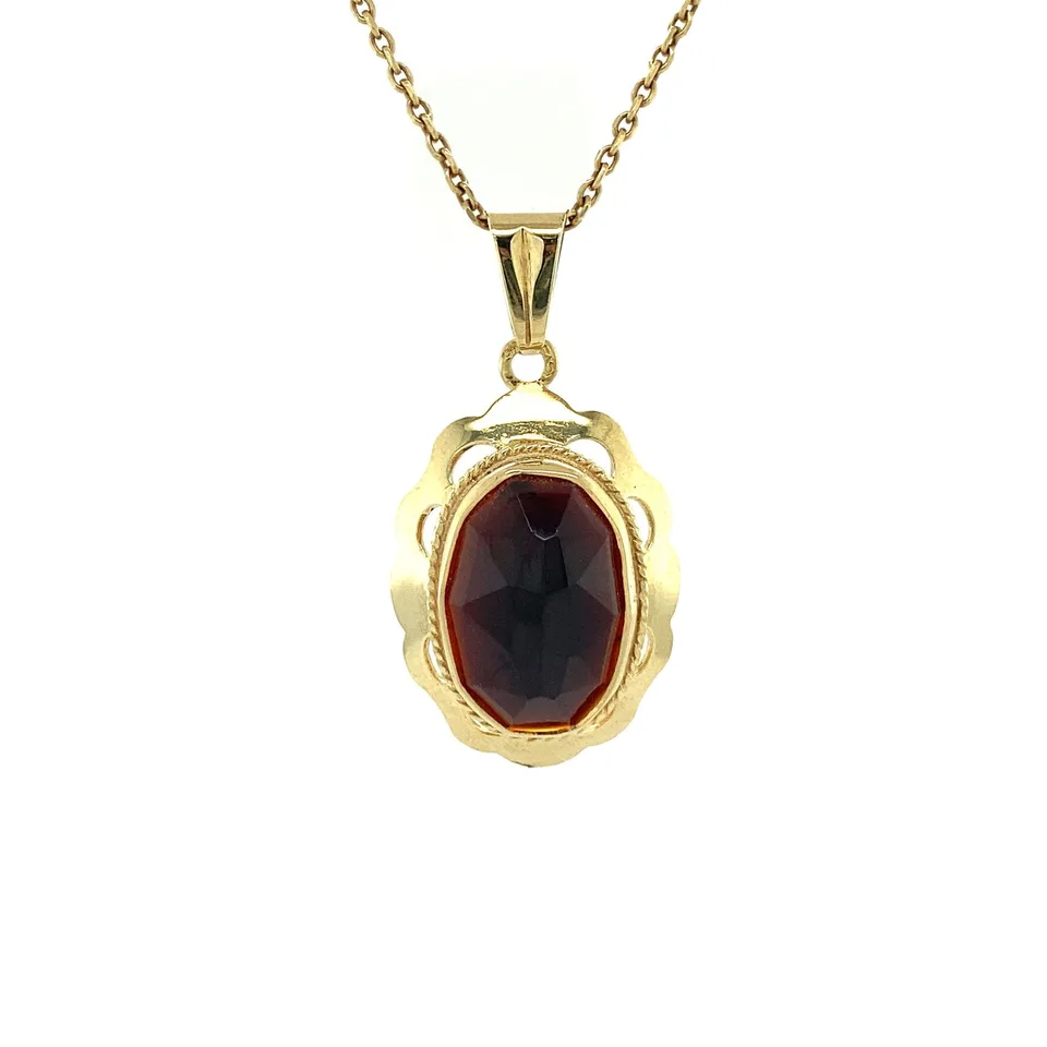 Vintage 14K Gold Pendant with Garnet