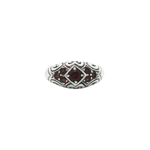 Vintage Sterling Silver Ring with Garnet
