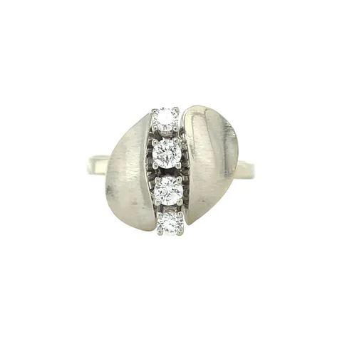 Vintage 14K White Gold Ring with Diamond