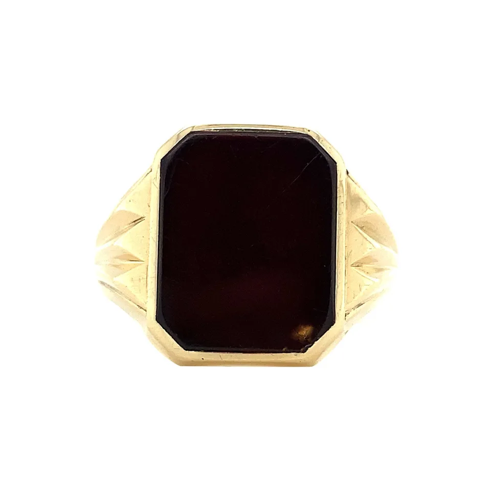 Vintage 14K Gold Signet Ring with Carnelian