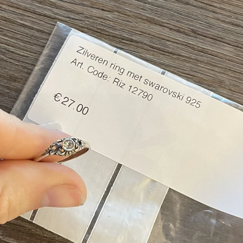 Vintage Sterling Silver Ring with Swarovski