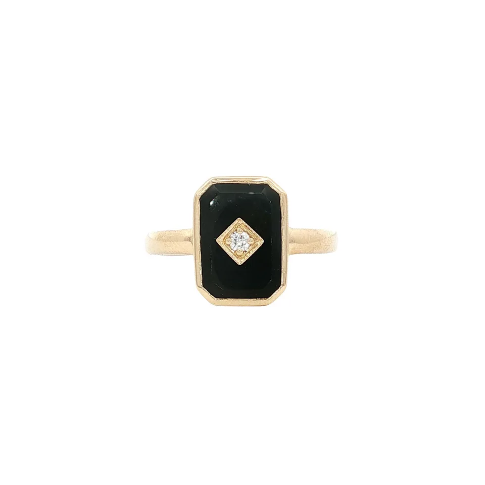 Vintage 14K Gold Ring with Diamond and Onyx