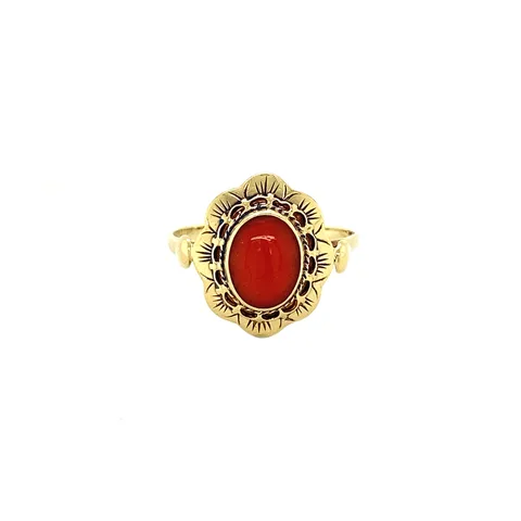 Vintage 14K Gold Ring with Red Coral