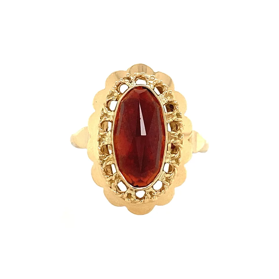 Vintage 14K Gold Ring with Garnet