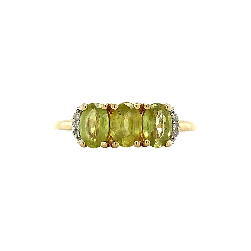 Vintage 9K Gold Ring with Quartz and Diamond
