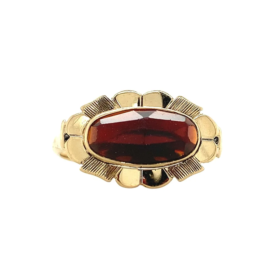 Vintage 14K Gold Ring with Garnet