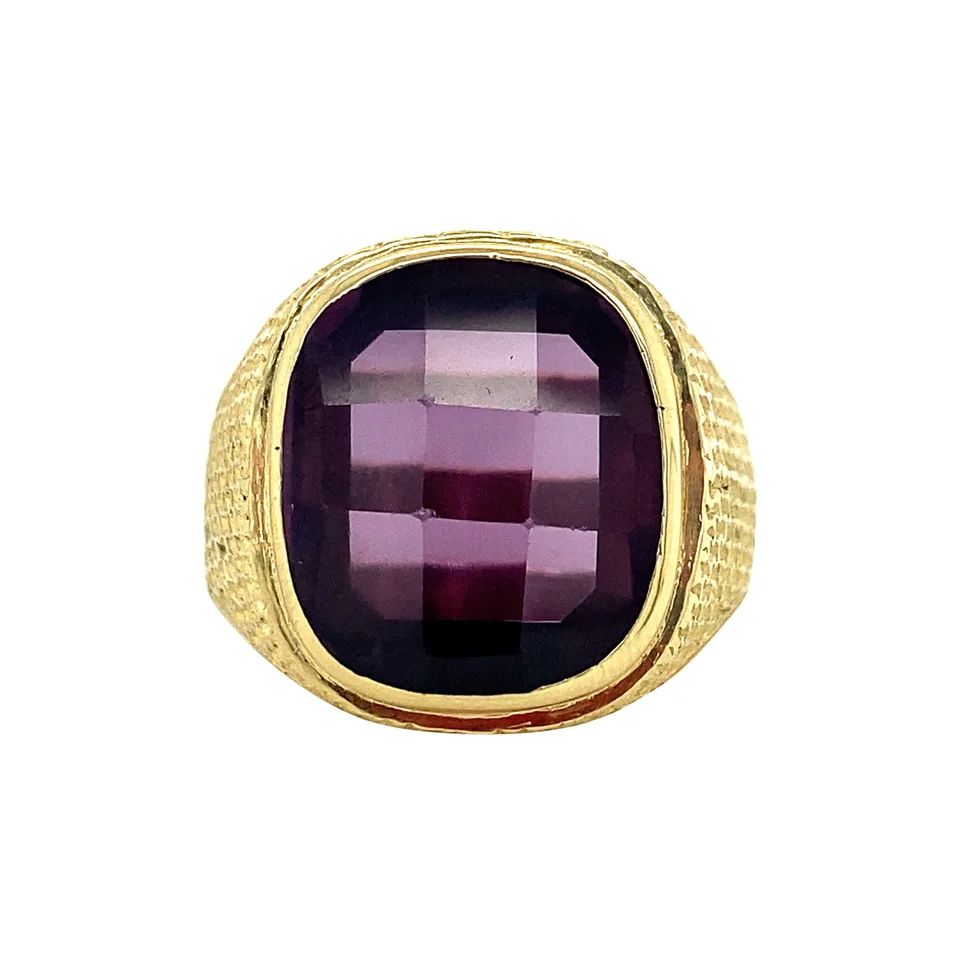 Vintage 14K Gold Signet Ring with Paarse Sapphire
