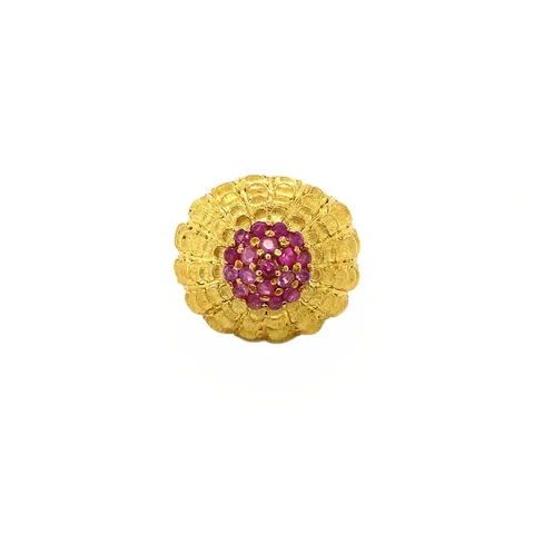 Vintage 18K Gold Ring with Ruby