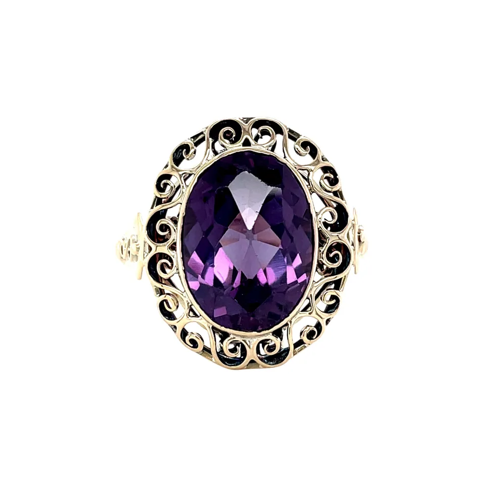Vintage 12K Gold Ring with Sapphire