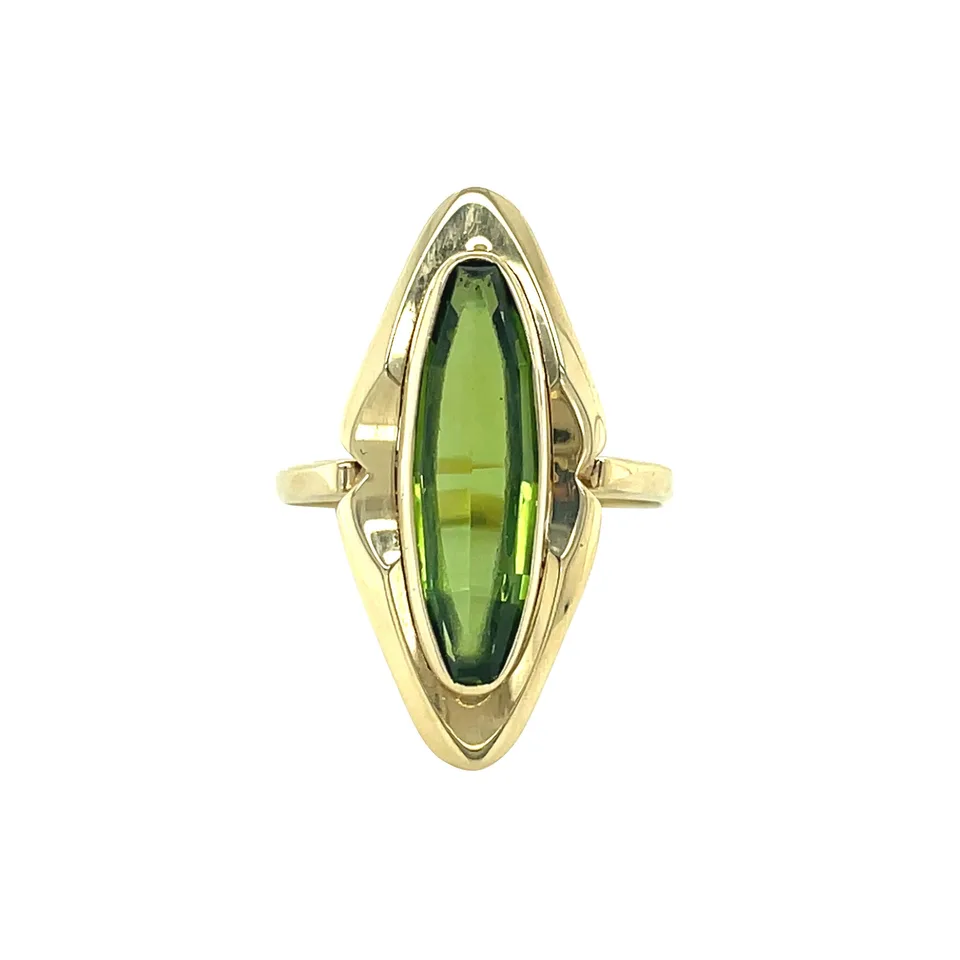 Vintage 14K Gold Ring with Spinel