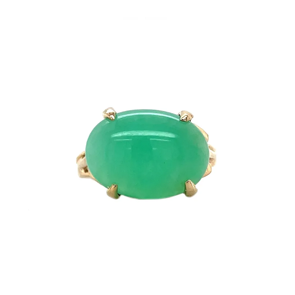 Vintage 10K Gold Ring with Chrysoprase