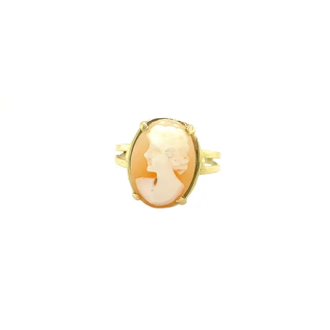 Vintage 14K Gold Ring with Cameo