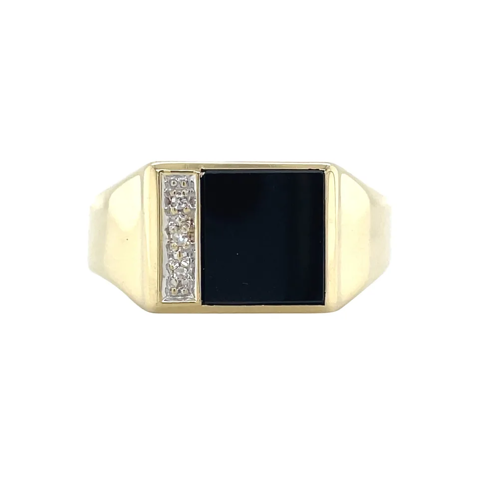 Vintage 14K Gold Signet Ring with Onyx and Diamond