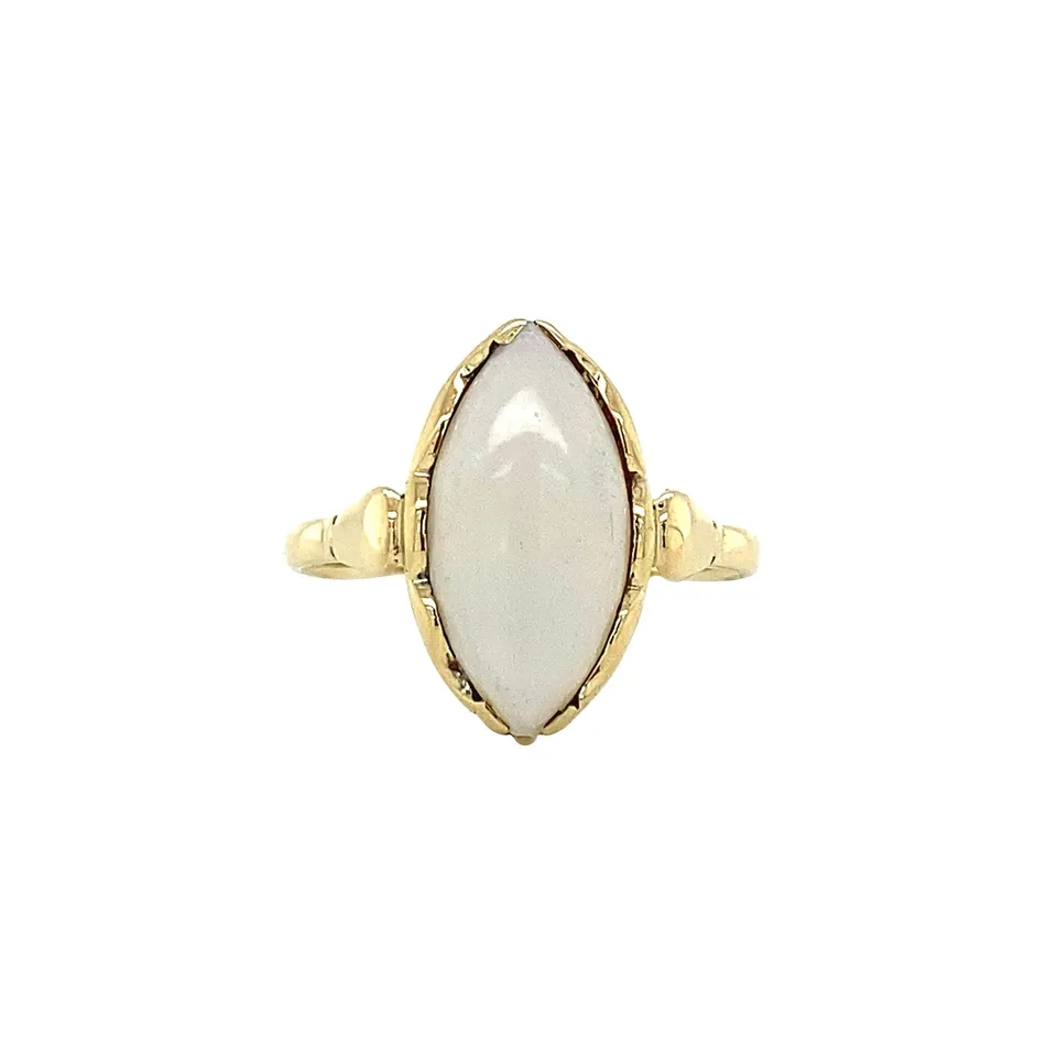 Vintage 14K Gold Ring with Opal