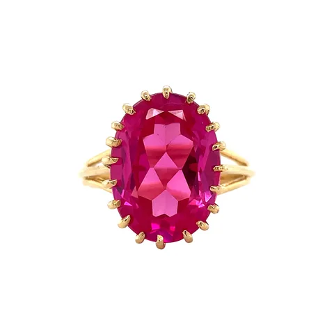 Vintage 18K Gold Ring with Ruby