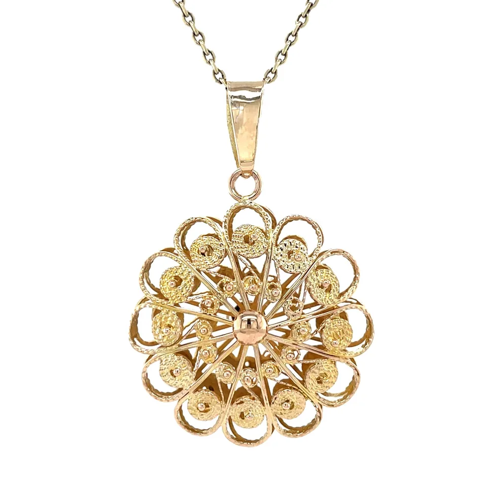 Vintage 14K Gold Filigree Pendant