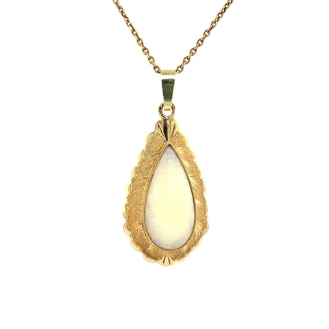 Vintage 14K Gold Pendant with Opal