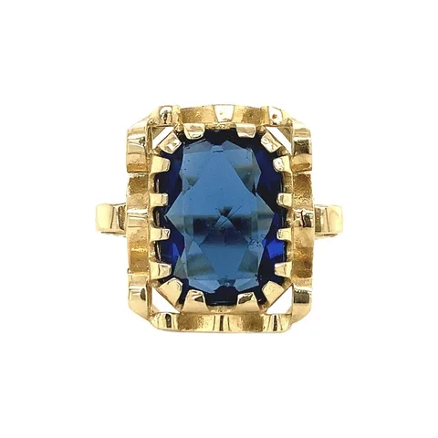 Vintage Queen's 14K Gold Ring, Moonlight