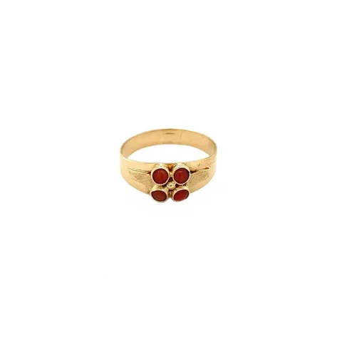 Vintage 14K Gold Ring with Red Coral