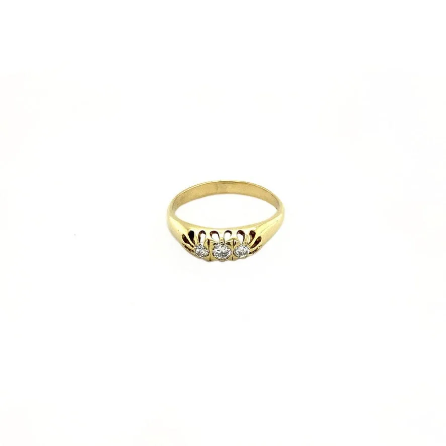 Vintage 14K Gold Ring with Diamond