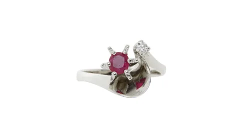 Vintage 18K White Gold Ring with Diamond and Ruby