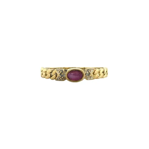 Vintage 8K Gold Ring with Ruby and Diamond
