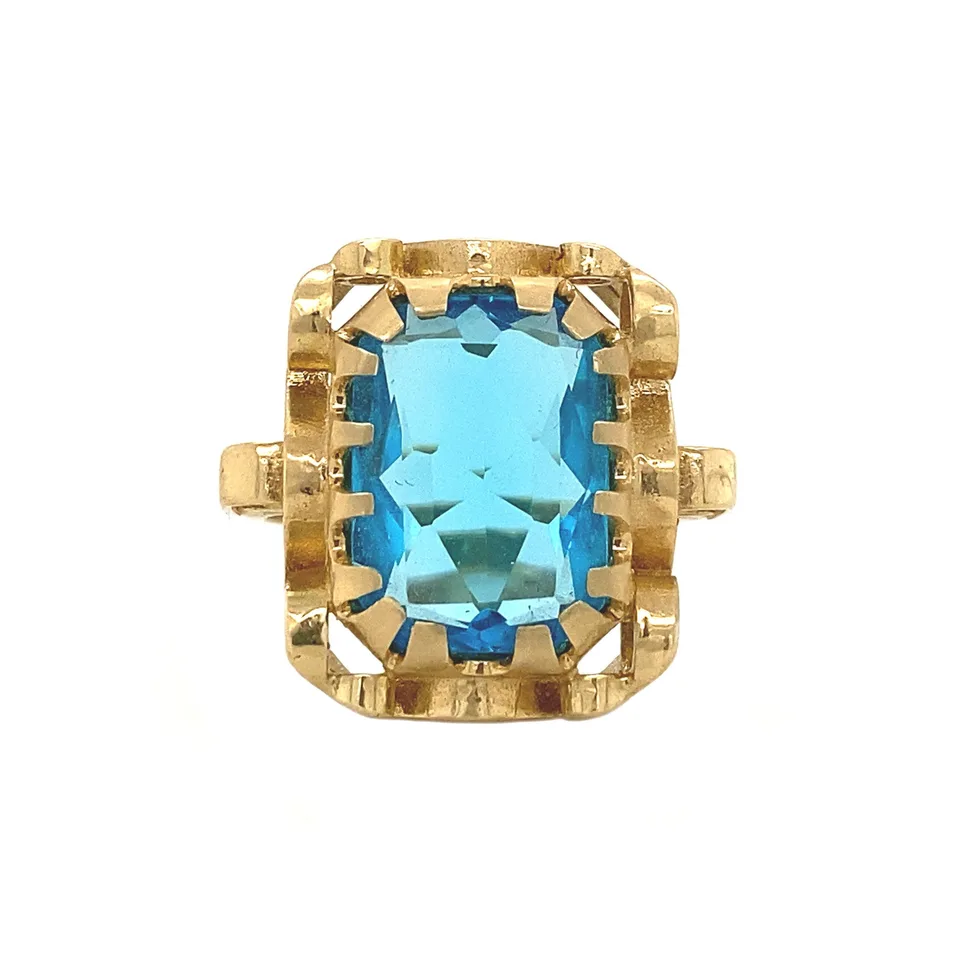 Vintage Queen's 14K Gold Ring, Poolside Party